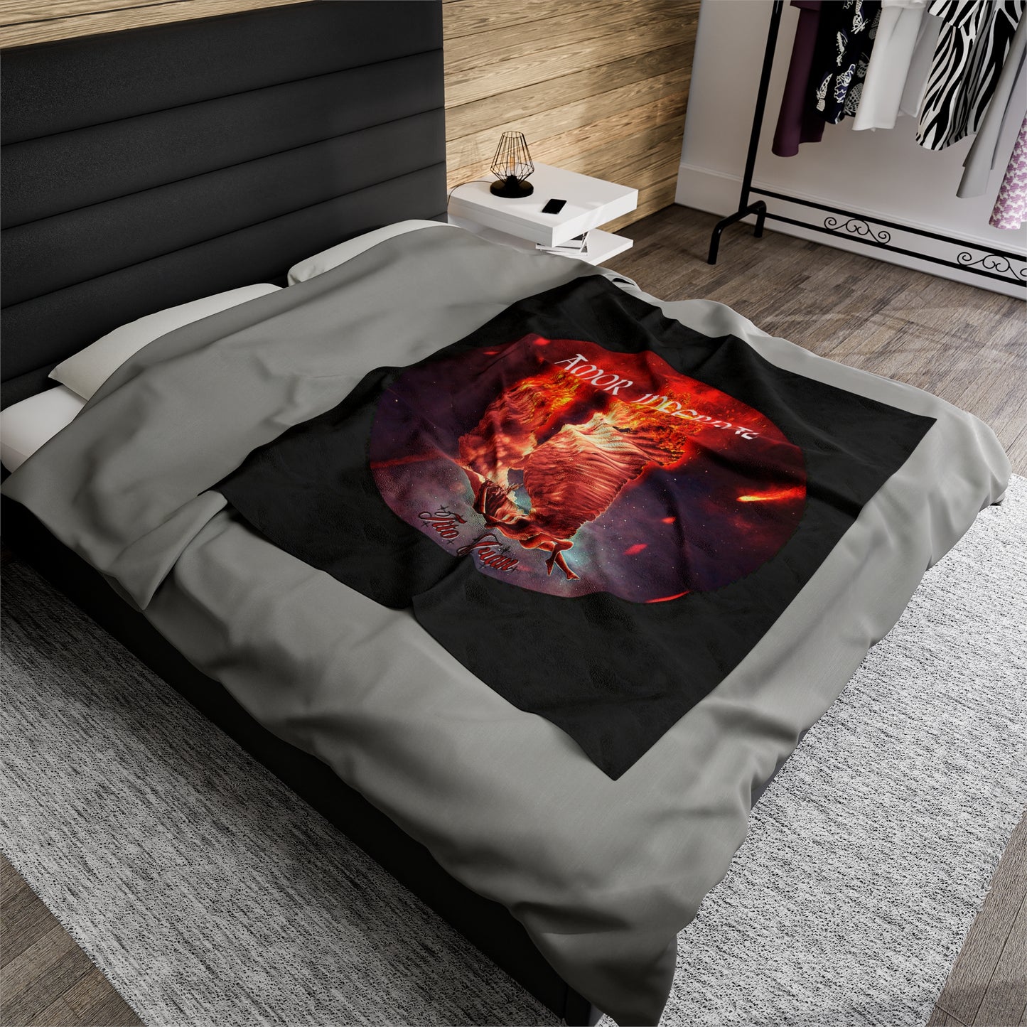 TitoJuan, Amor infernal, Velveteen Plush Blanket